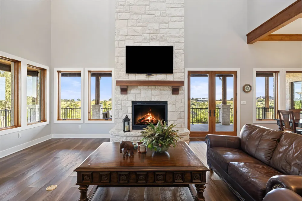 234 Elk Run Cove Blanco, TX 78606