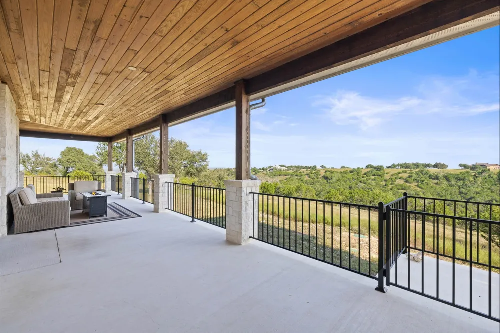 234 Elk Run Cove Blanco, TX 78606