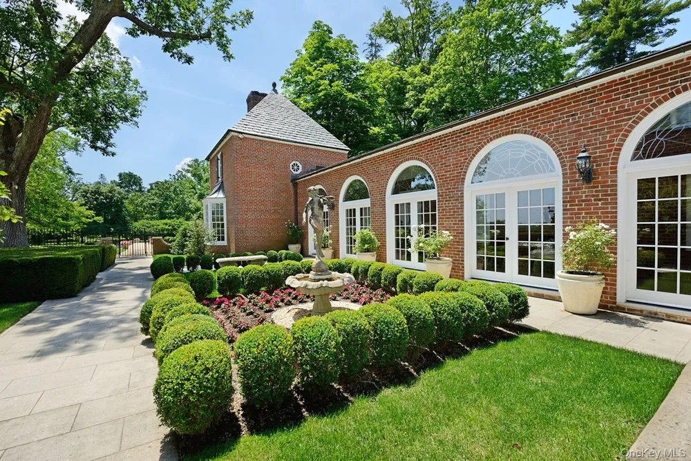2525 Purchase Street Purchase, NY 10577