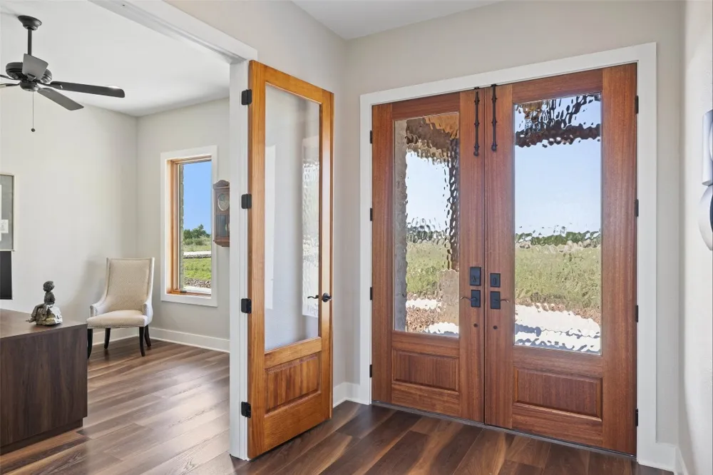 234 Elk Run Cove Blanco, TX 78606
