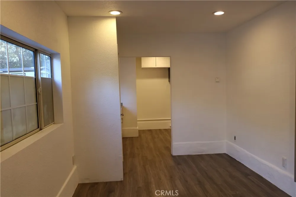 10799 Sherman Grove Avenue Sunland, CA 91040