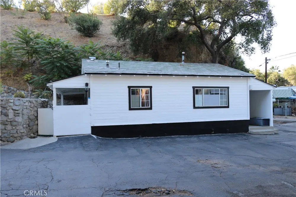 10799 Sherman Grove Avenue Sunland, CA 91040