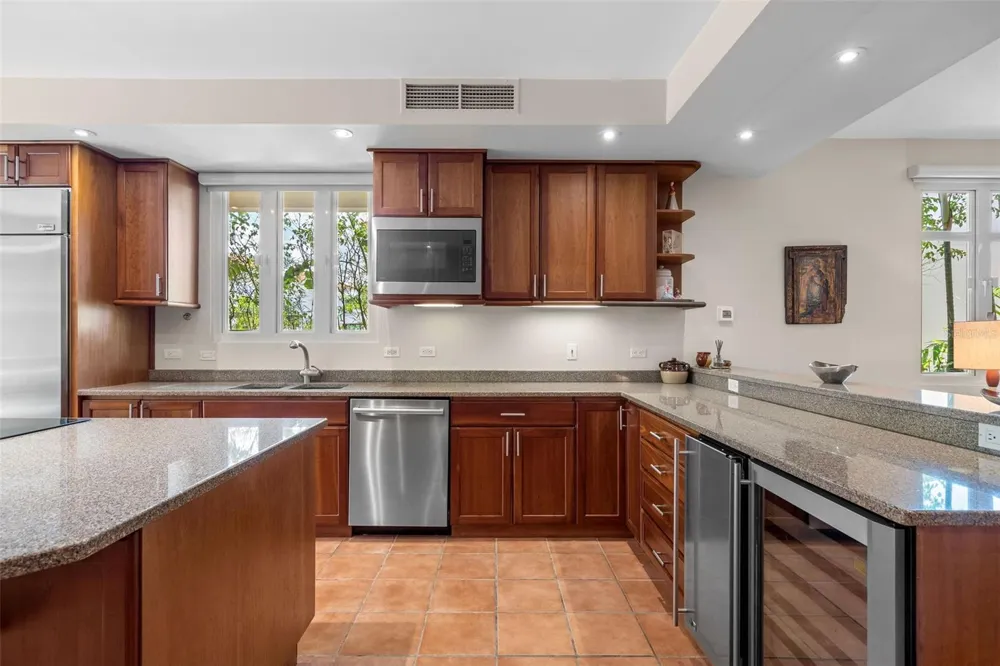 368 100 DORADO BEACH DRIVE Dorado, PR 00646