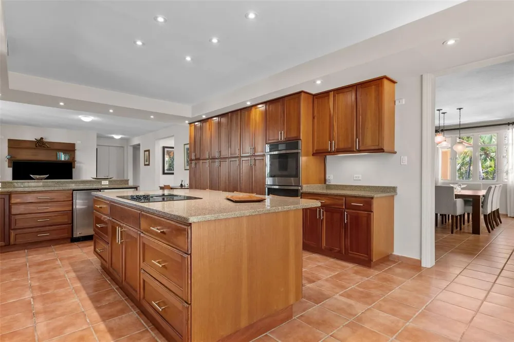 368 100 DORADO BEACH DRIVE Dorado, PR 00646
