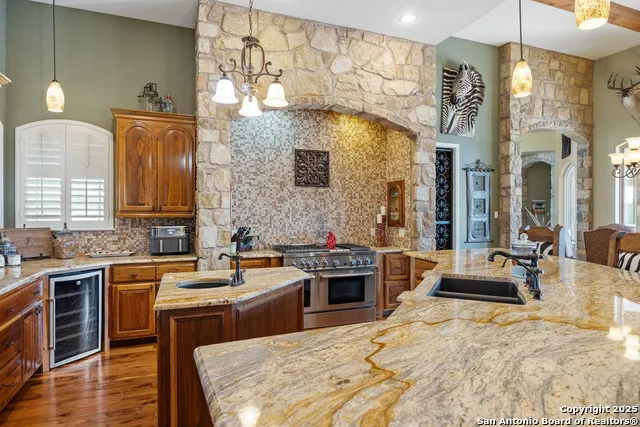 8841 Fm 775 La Vernia, TX 78121