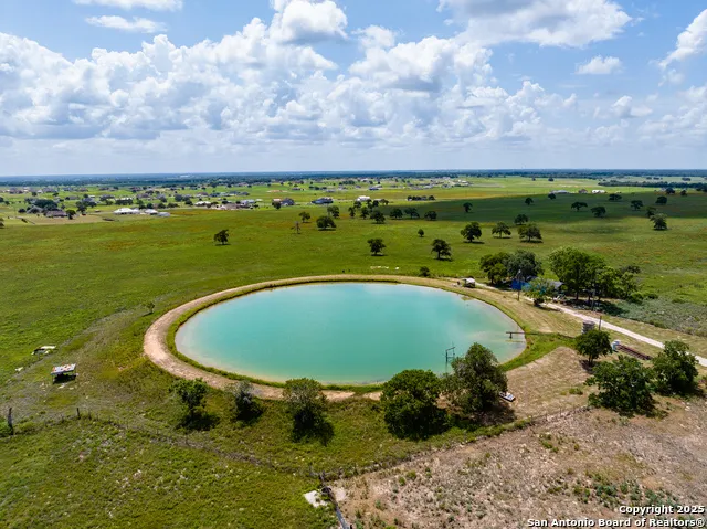 8841 Fm 775 La Vernia, TX 78121