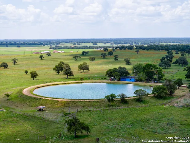 8841 Fm 775 La Vernia, TX 78121