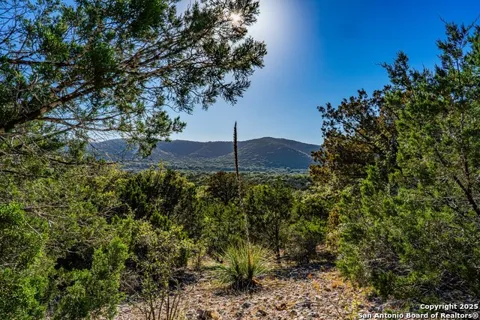28 Frio Canyon Loop