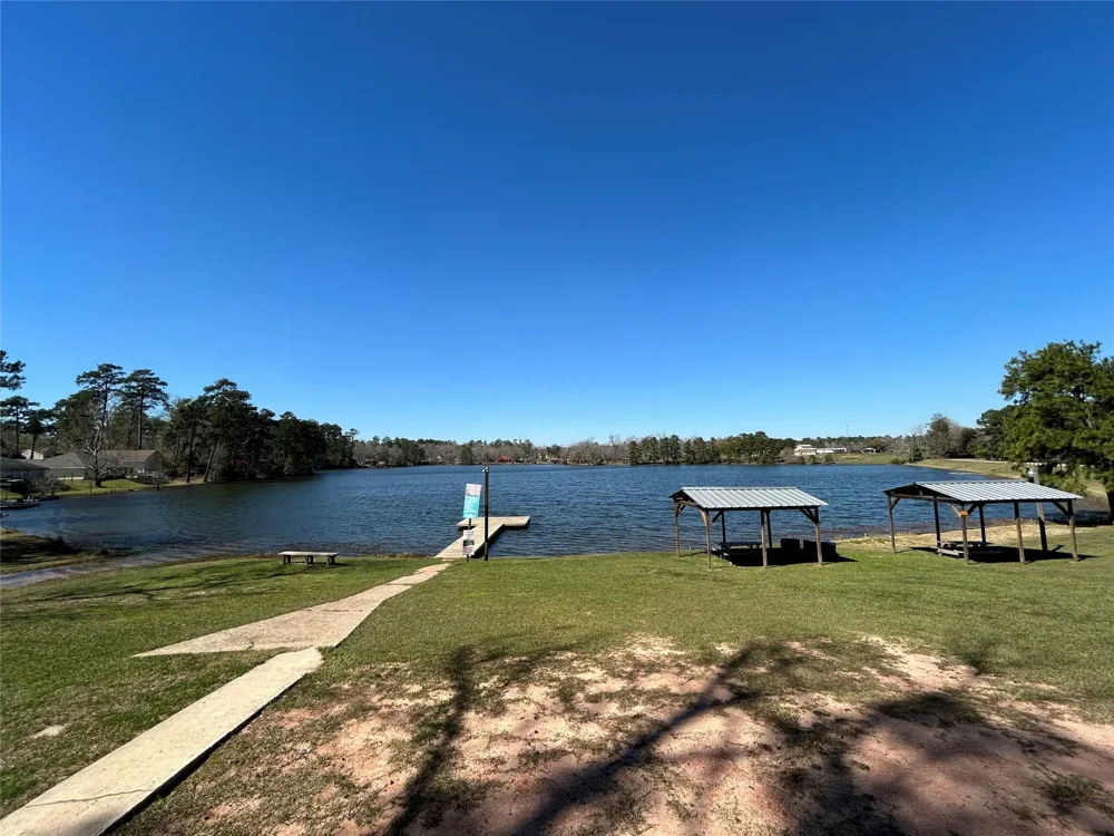 Royal Crk Road Willis, TX 77303