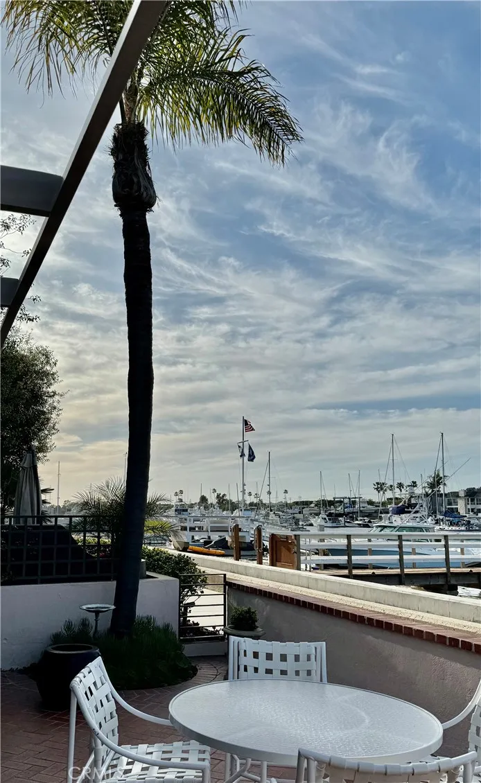 1009 Bay Front Newport Beach, CA 92662