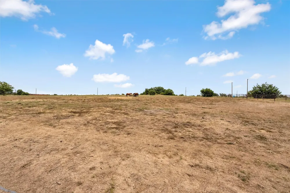 6000 County Road 351 Dublin, TX 76446