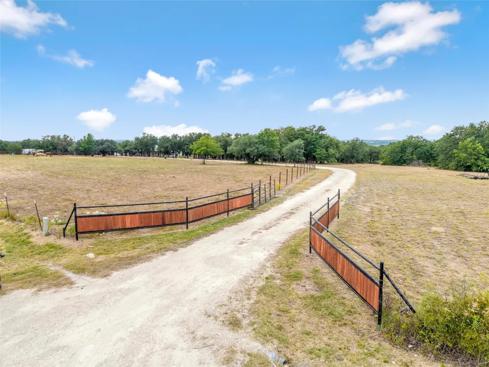 6000 County Road 351 Dublin, TX 76446