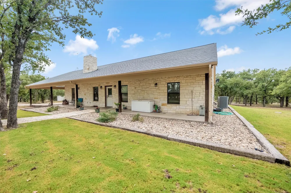 6000 County Road 351 Dublin, TX 76446