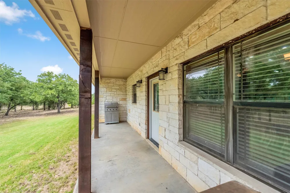 6000 County Road 351 Dublin, TX 76446