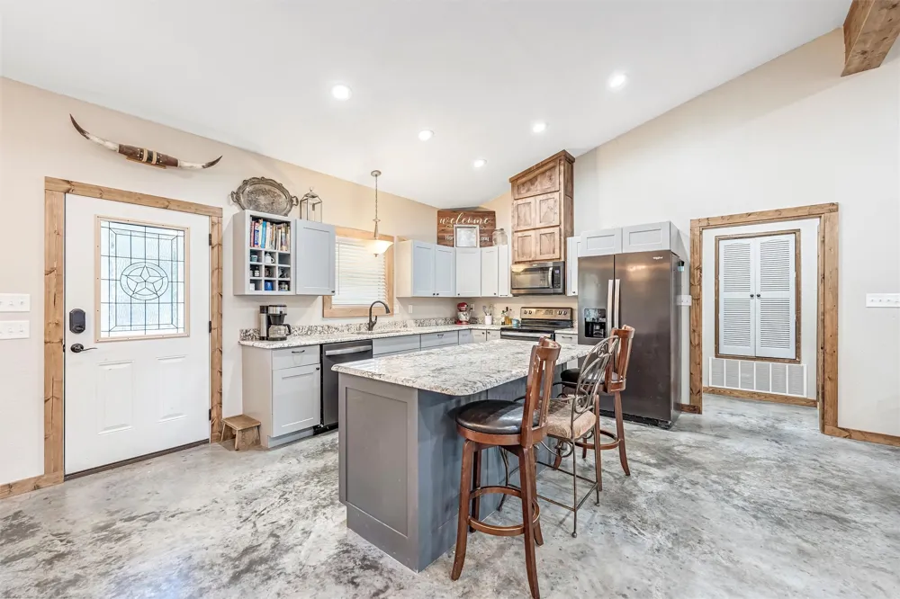 6000 County Road 351 Dublin, TX 76446