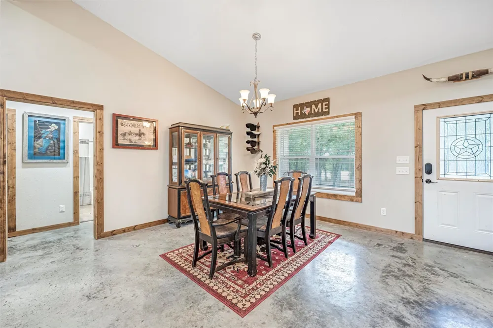 6000 County Road 351 Dublin, TX 76446