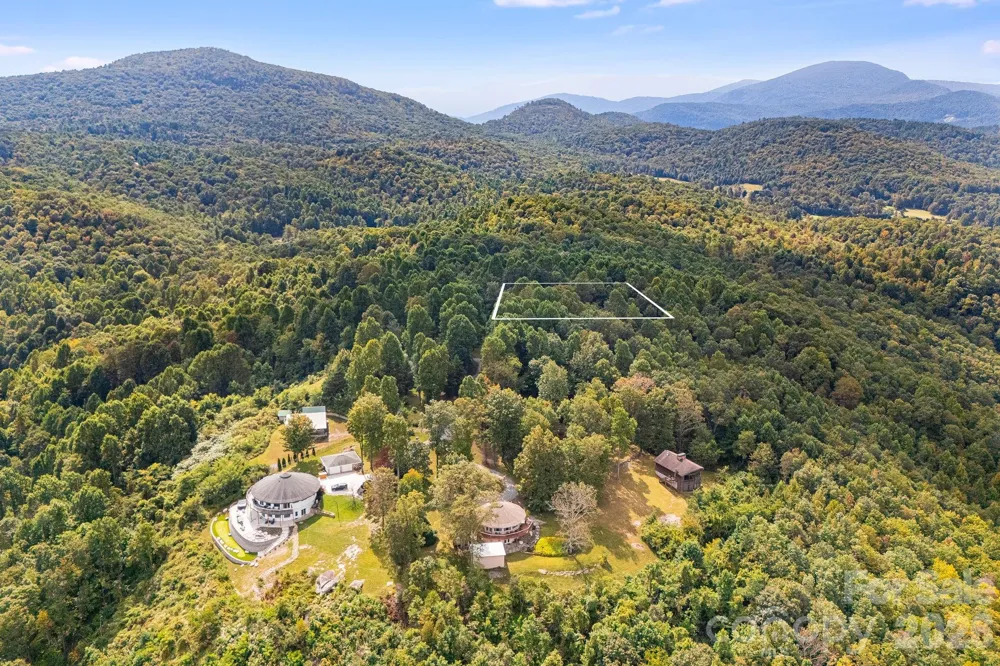 000 Fawns Rest Street Black Mountain, NC 28711
