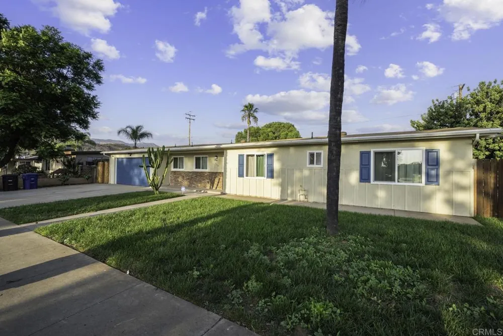 9903 Lindo Lake Place Lakeside, CA 92040