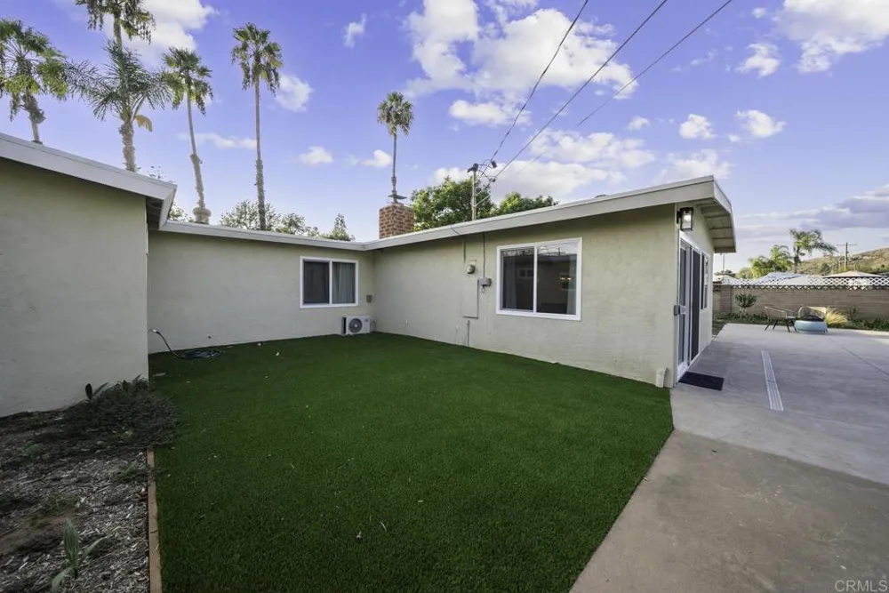 9903 Lindo Lake Place Lakeside, CA 92040