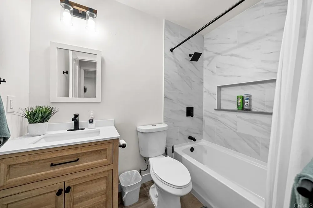 9903 Lindo Lake Place Lakeside, CA 92040