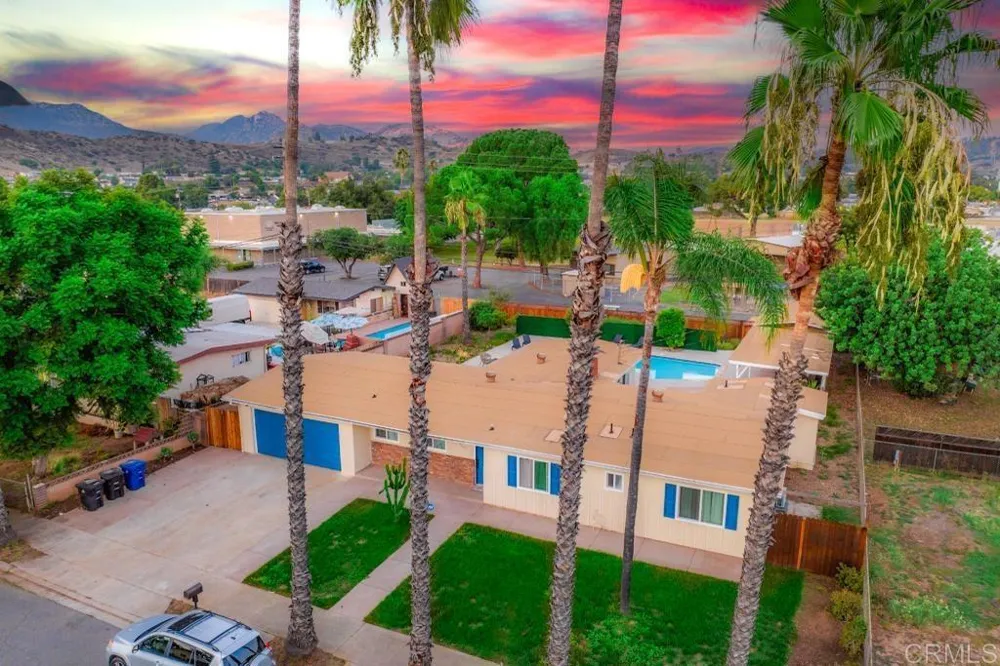 9903 Lindo Lake Place Lakeside, CA 92040