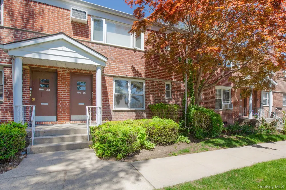 196-35 Dunton Ave Hollis #1 Hollis, NY 11423