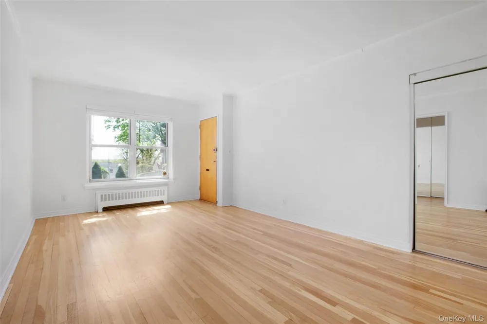 196-35 Dunton Ave Hollis #1 Hollis, NY 11423