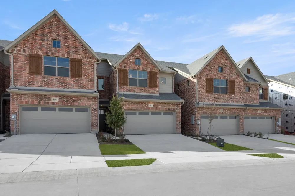 4611 Hawks Trail Oak Point, TX 75068