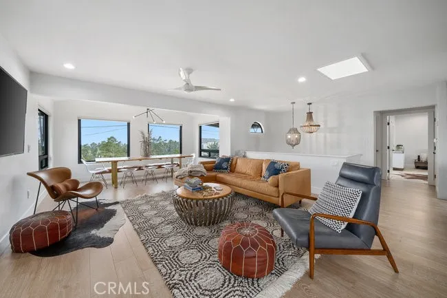 1648 Richard Cambria, CA 93428