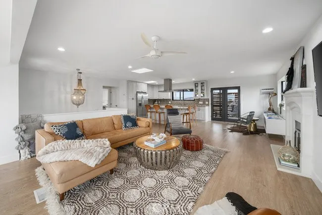 1648 Richard Cambria, CA 93428