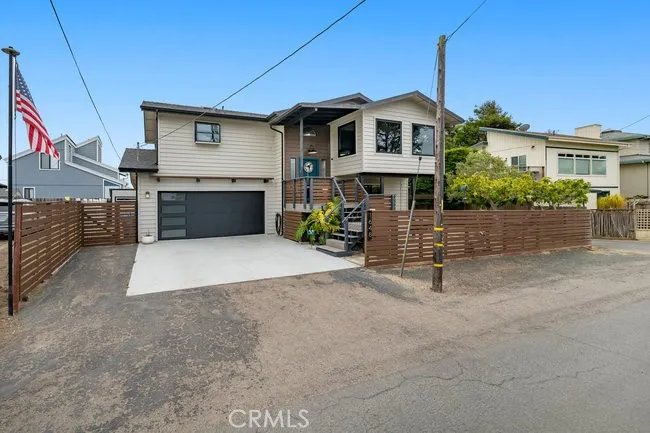 1648 Richard Cambria, CA 93428
