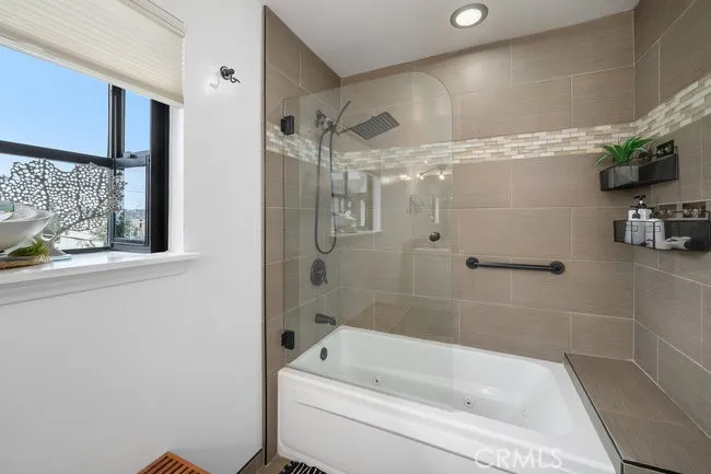 1648 Richard Cambria, CA 93428