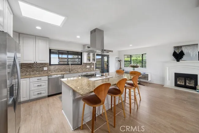 1648 Richard Cambria, CA 93428