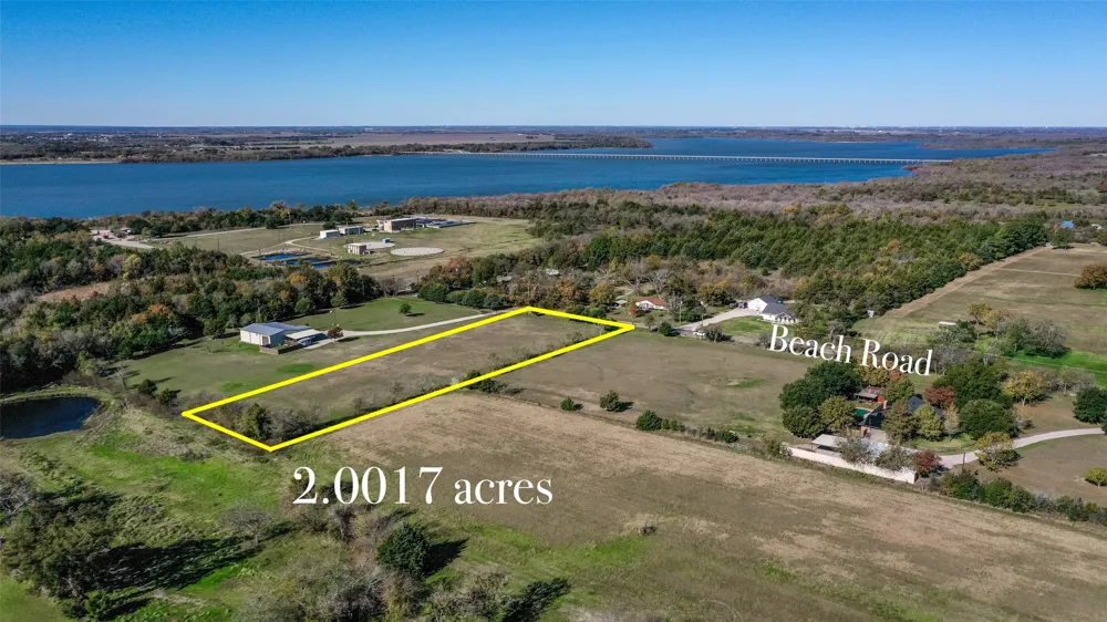 4111 Beach Road Ennis, TX 75119