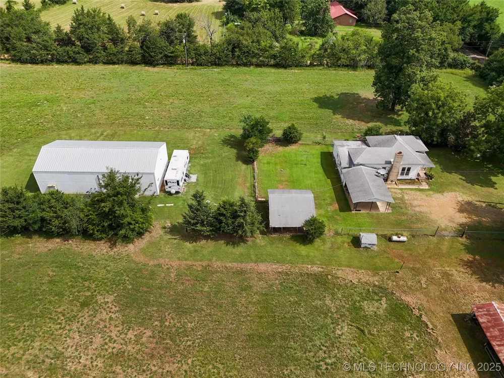 652 4230 ROAD Hugo, OK 74743