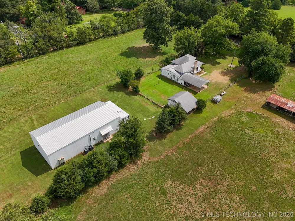 652 4230 ROAD Hugo, OK 74743