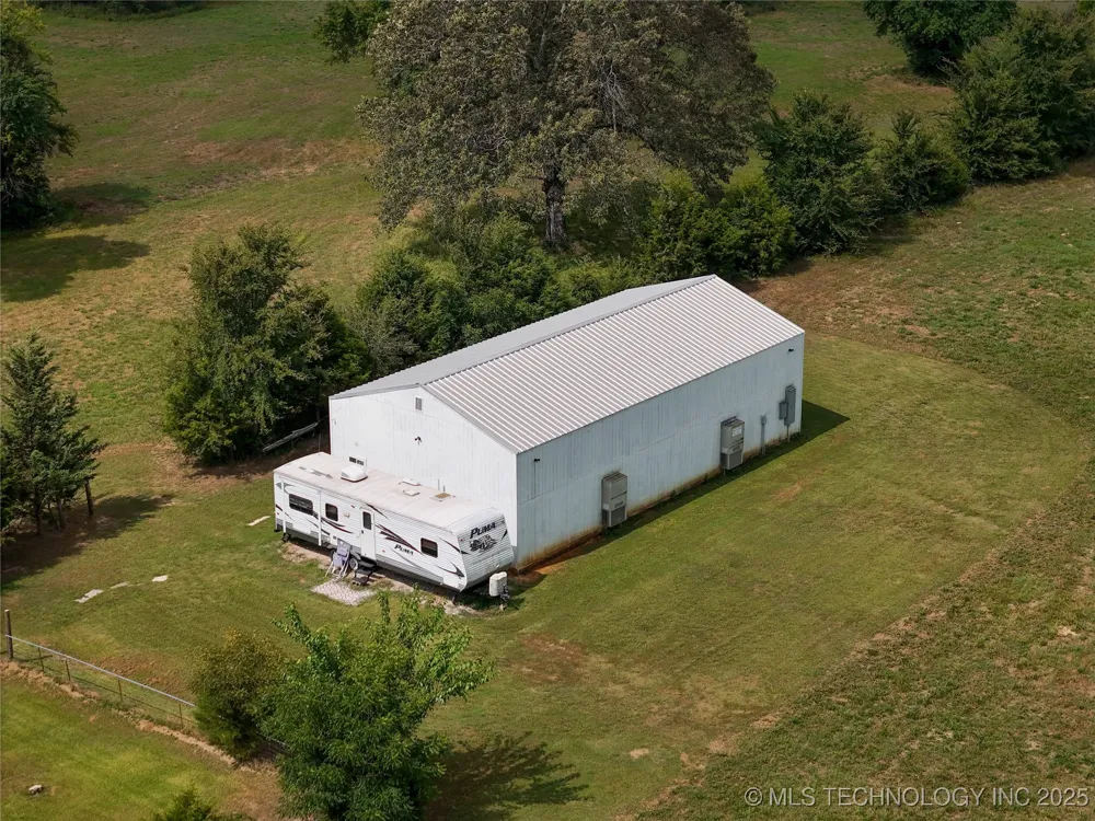 652 4230 ROAD Hugo, OK 74743