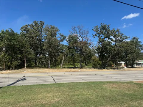 E Clarksville Street