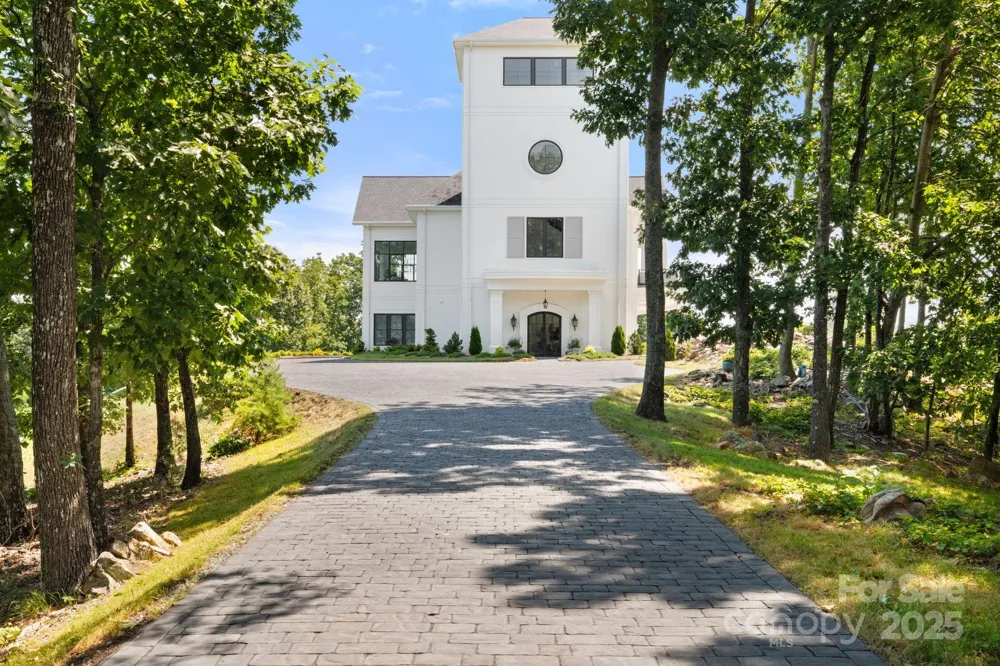 1475 Fawn Drive Asheboro, NC 27205