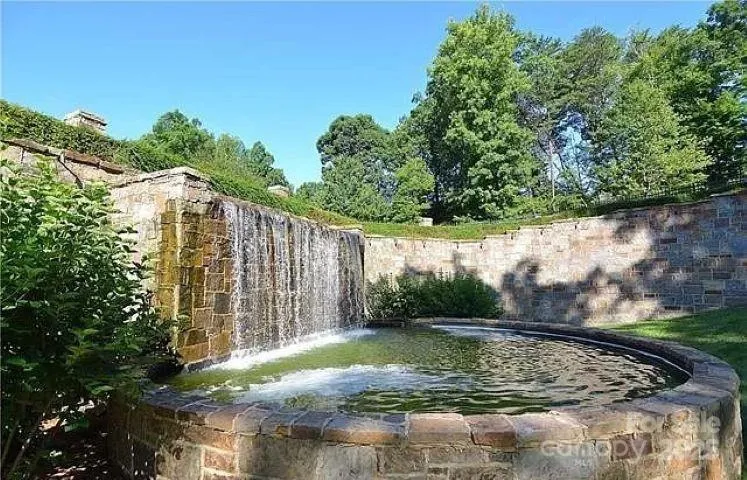 3213 Lake Pointe Drive Belmont, NC 28012