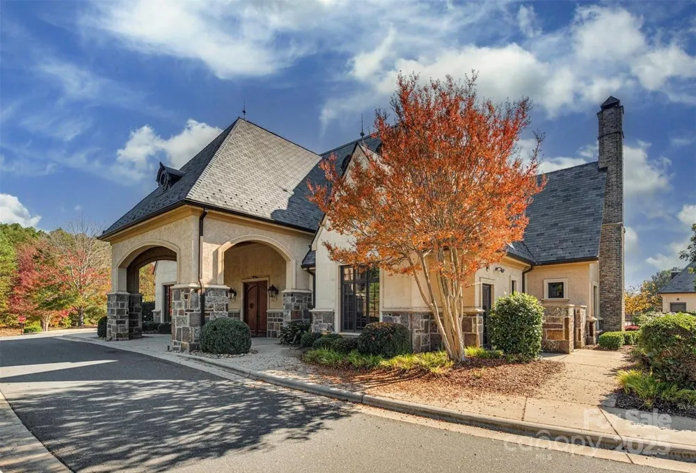 3213 Lake Pointe Drive Belmont, NC 28012