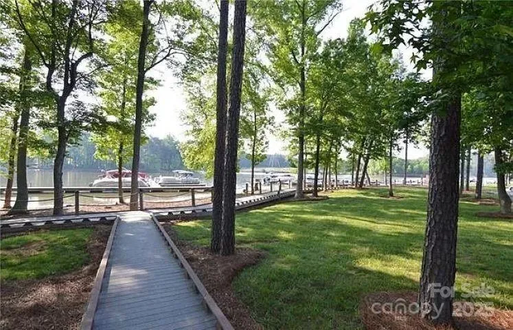 3213 Lake Pointe Drive Belmont, NC 28012
