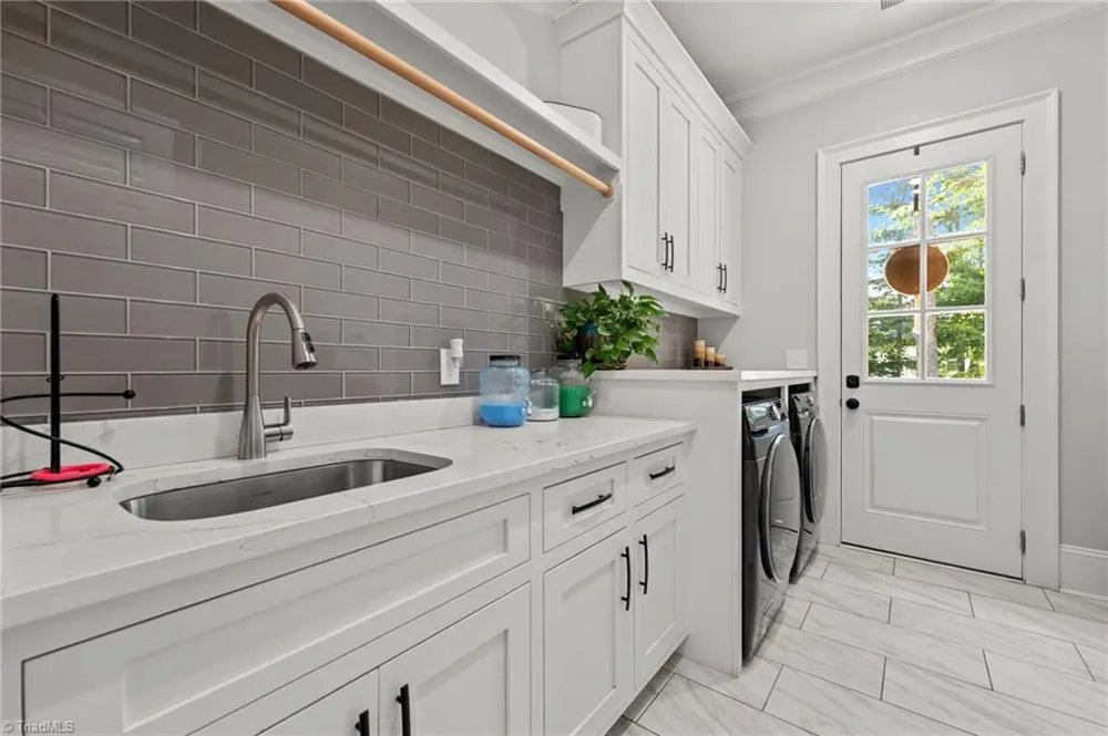 6405 Cape Wedgewood Circle Browns Summit, NC 27214