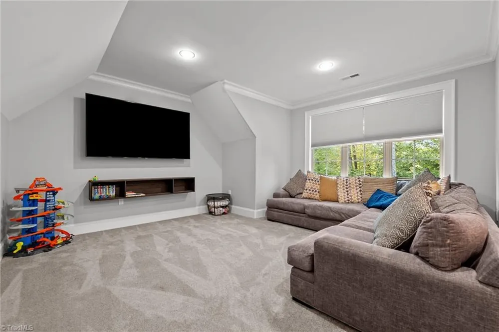 6405 Cape Wedgewood Circle Browns Summit, NC 27214