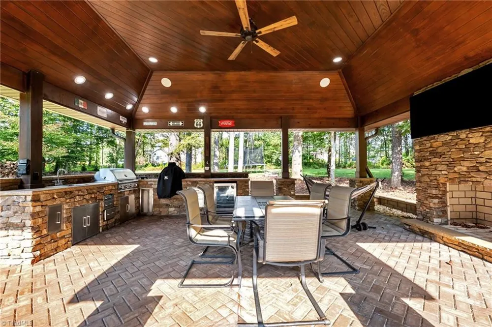 6405 Cape Wedgewood Circle Browns Summit, NC 27214