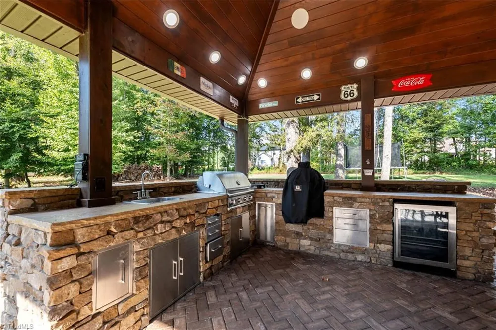 6405 Cape Wedgewood Circle Browns Summit, NC 27214