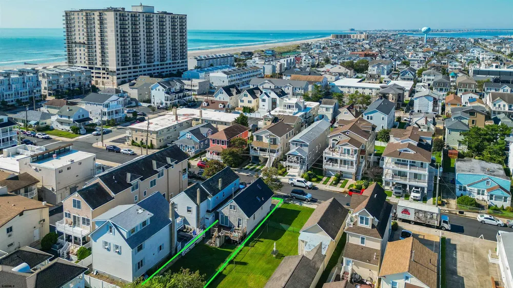 17 S Jefferson Ave Margate, NJ 08402
