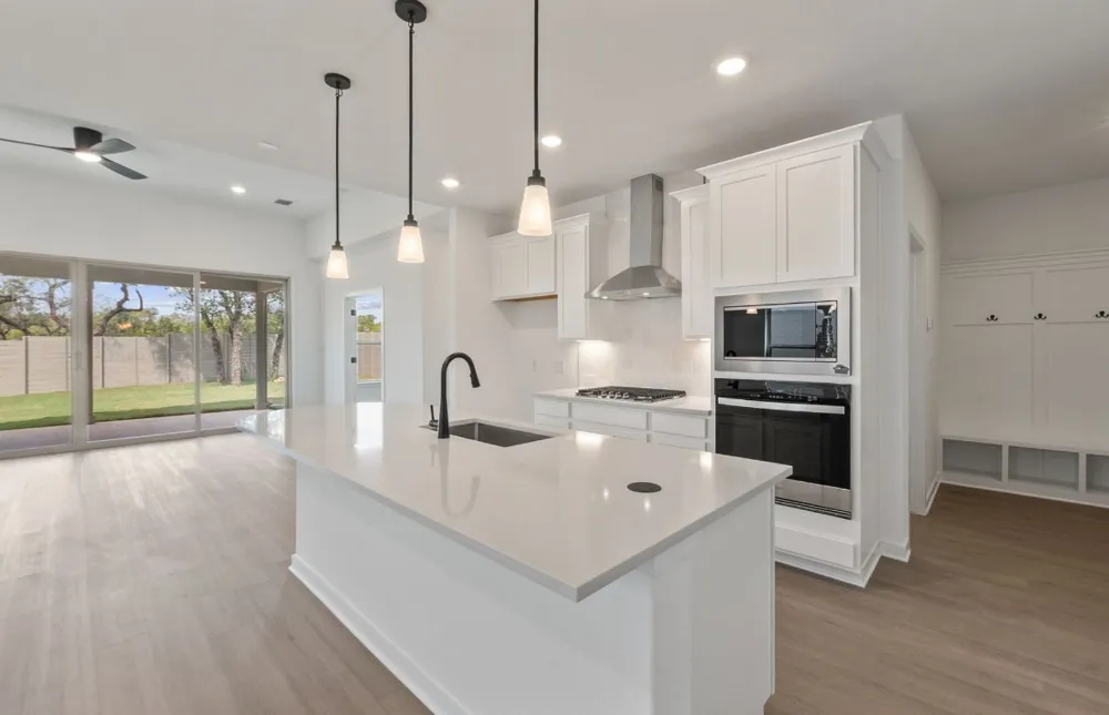 1812 Spring Mountain Cove Georgetown, TX 78628