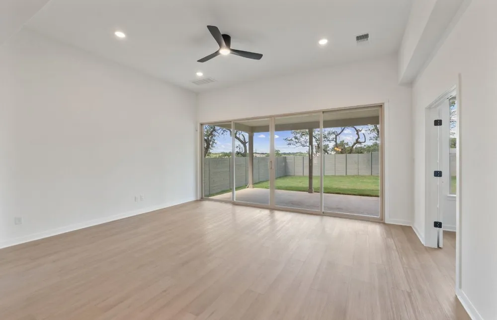 1812 Spring Mountain Cove Georgetown, TX 78628