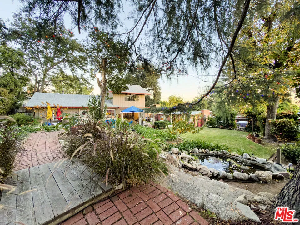 2186 Mar Vista Avenue Altadena, CA 91001